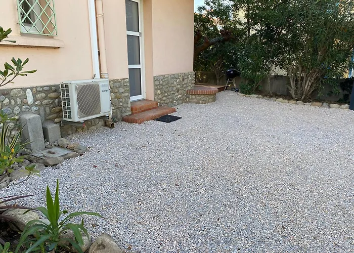 Studio Avec Parking Et Exterieur A 2 Min De La Plage